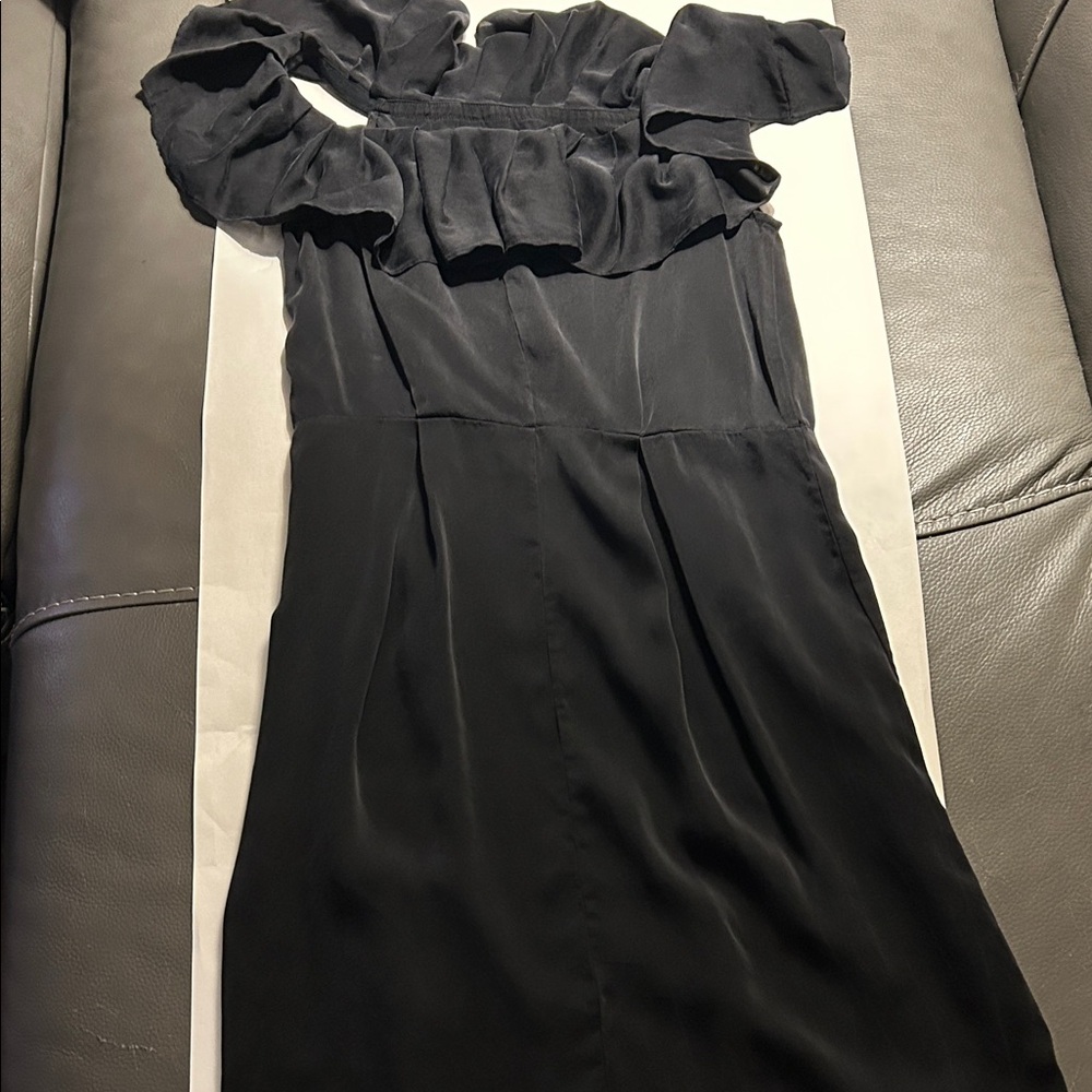 Banana Republic Silk Black Off-Shoulder Dress size 4. 100% silk - Picture 7 of 7